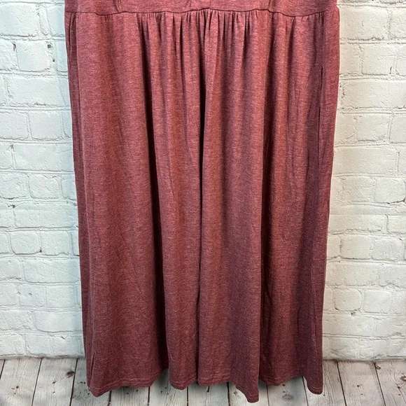 BloomChic Red Heather Flutter Trim Button Detail Gathered Dress Size Medium - Picture 5 of 6